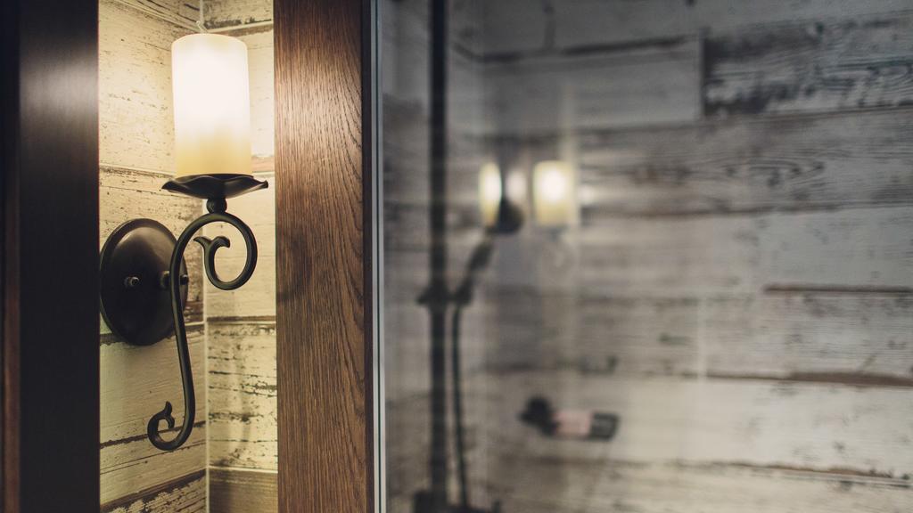 Main Street Apartment *